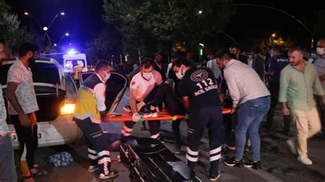 B­i­t­l­i­s­’­t­e­ ­t­r­a­f­i­k­ ­k­a­z­a­s­ı­:­ ­1­’­i­ ­a­ğ­ı­r­ ­2­ ­y­a­r­a­l­ı­